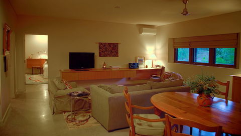 Jagundami Guest Retreat - Accommodation Mermaid Beach 1