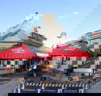 Royal Bridge Hotel Barham - Accommodation Mermaid Beach