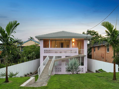 Sunset Beach - Surfside - Accommodation Mermaid Beach 1