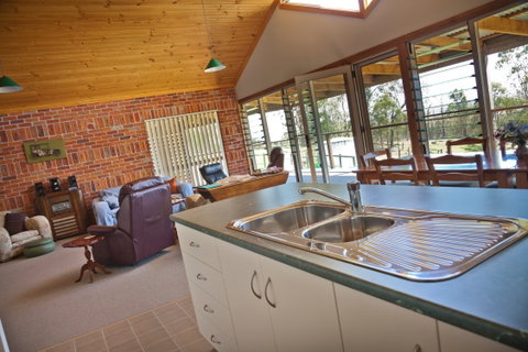 Tracks End Retreat - Accommodation Mermaid Beach 1