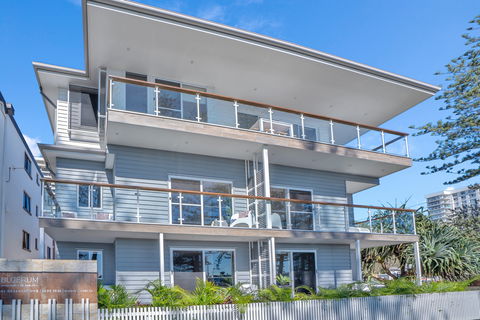 Bujerum Apartments On Burleigh - Accommodation Mermaid Beach 1