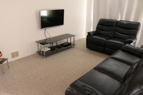 CozyStay At Purser Cove - Accommodation Mermaid Beach 1