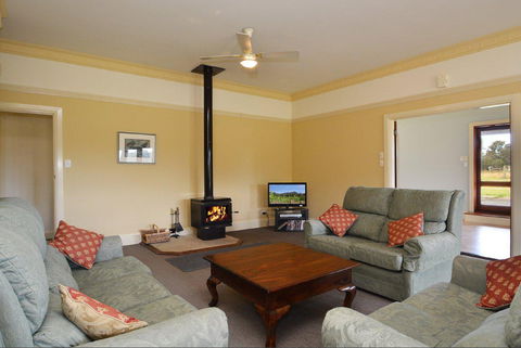 Grasmere Estate Homestead - Accommodation Mermaid Beach 0