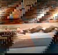 Hornsby Inn - Accommodation Mermaid Beach