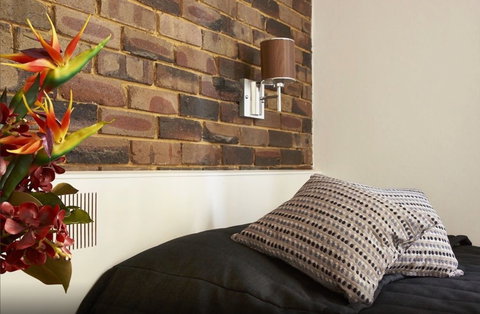 Hornsby Inn - Accommodation Mermaid Beach 2