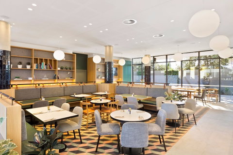 Mantra Hotel At Sydney Airport - Accommodation Mermaid Beach 2