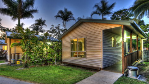 Queens Beach Tourist Village - Accommodation Mermaid Beach 2