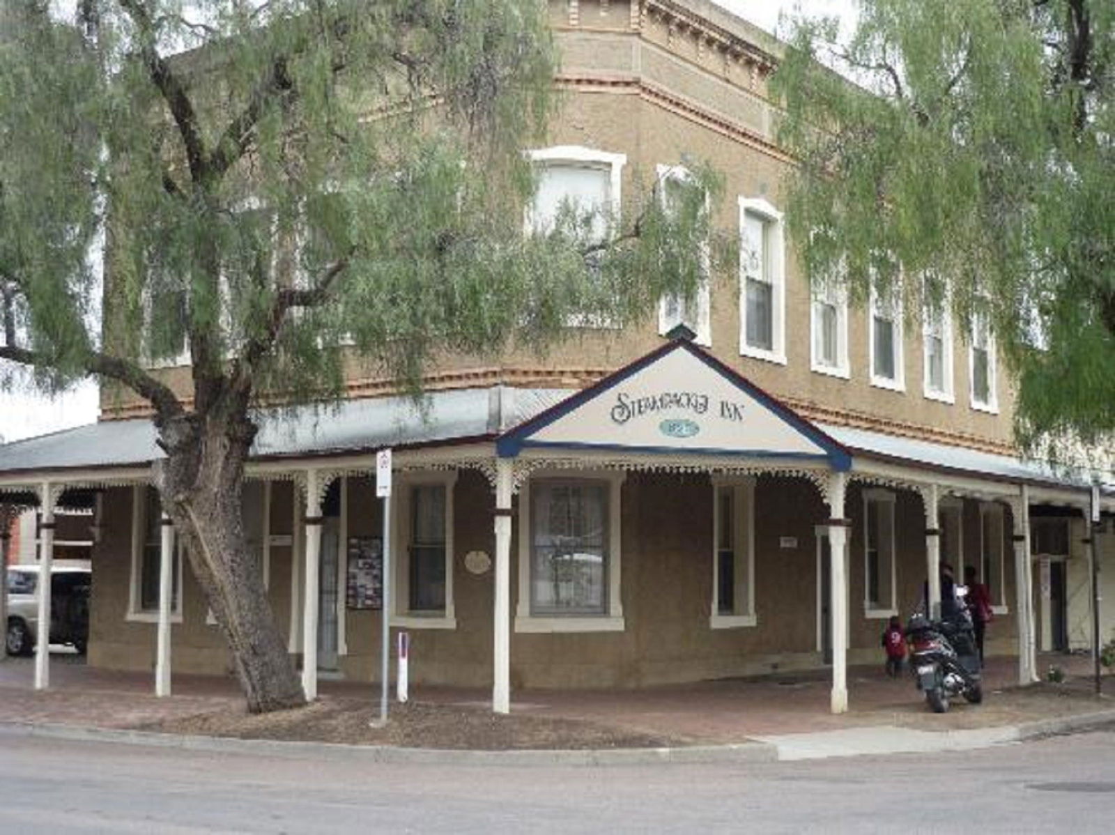 Echuca VIC Accommodation Mermaid Beach