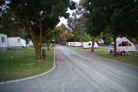 Blayney Tourist Park - Accommodation Mermaid Beach 1