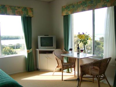 Augusta Hotel Motel - Accommodation Mermaid Beach 4