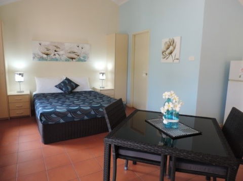 Palm Grove Caravan Resort - Accommodation Mermaid Beach 1