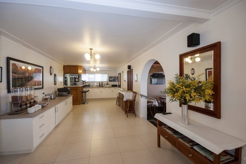 Applegum Inn - Accommodation Mermaid Beach 2