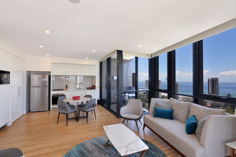 Arise Ruby Collection - Accommodation Mermaid Beach 2