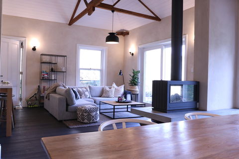 Belle's Cottage - Accommodation Mermaid Beach 0