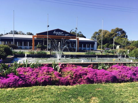 Byer Fountain Motor Inn And Restaurant - Accommodation Mermaid Beach 0