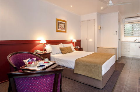 Central Studio Accommodation - Accommodation Mermaid Beach 0