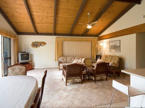 Chisholm Heights CBD Accommodation - Accommodation Mermaid Beach 0