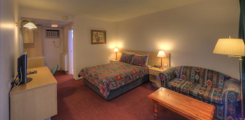 Cooma Motor Lodge - Accommodation Mermaid Beach 2