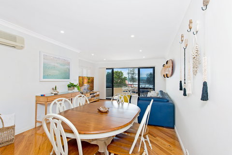 Dolphin Cove  North Haven - Accommodation Mermaid Beach 1