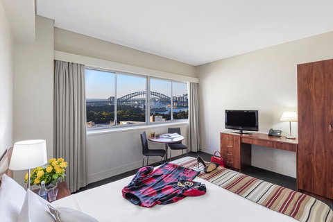 Macleay Hotel - Accommodation Mermaid Beach 2