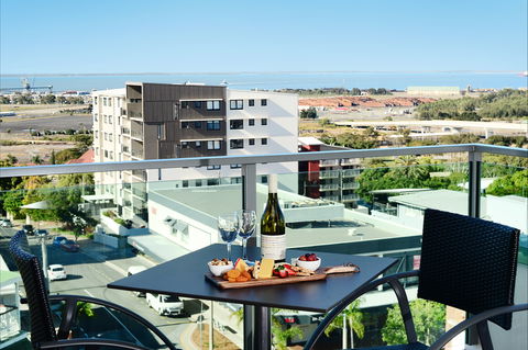 Oaks Gladstone Grand Hotel - Accommodation Mermaid Beach 0