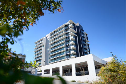 Oaks Gladstone Grand Hotel - Accommodation Mermaid Beach 1