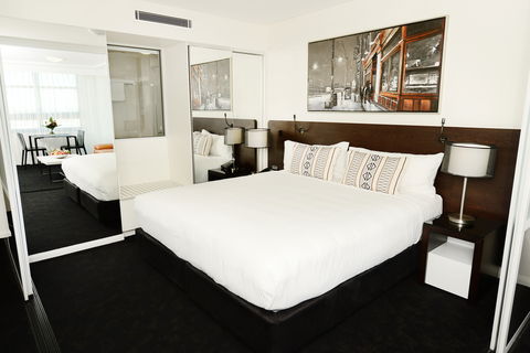 Oaks Gladstone Grand Hotel - Accommodation Mermaid Beach 2