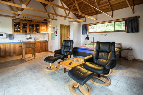 Partridge Farm - Accommodation Mermaid Beach 2