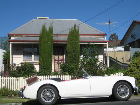 Peel Cottage - Accommodation Mermaid Beach 0