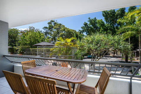 Saks On Hastings - Accommodation Mermaid Beach 0