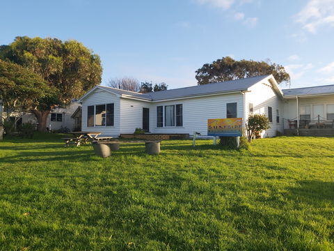 Surfside Backpacker - Accommodation Mermaid Beach 0