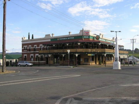Bank Hotel - Accommodation Mermaid Beach 0