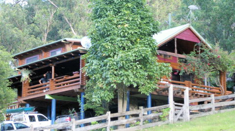 Bass Lodge - Accommodation Mermaid Beach 1