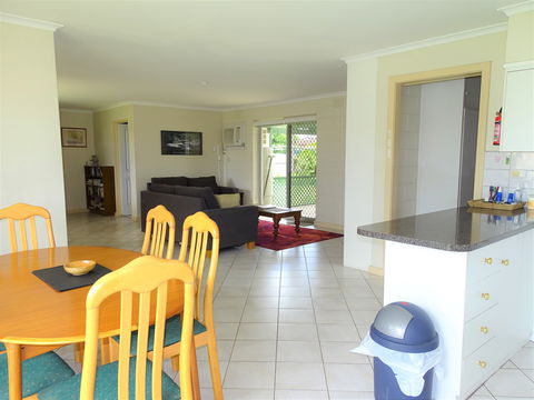 Blanche Place - Accommodation Mermaid Beach 2