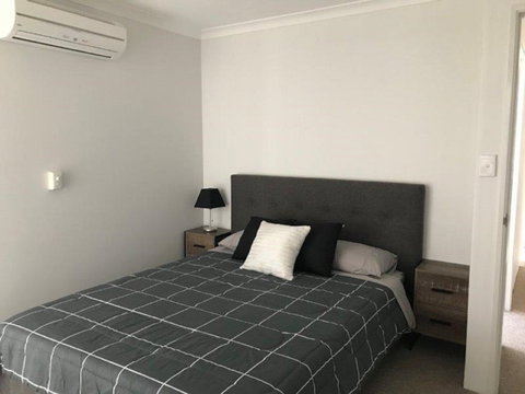 Canalside Family Getaway - Accommodation Mermaid Beach 1