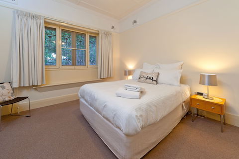 Central Crisp - Accommodation Mermaid Beach 2