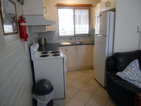 Clan Ranald Holiday Unit 2 - Accommodation Mermaid Beach 1
