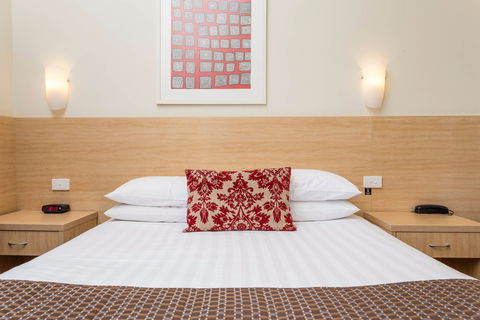 Club Motel And Apartments - Accommodation Mermaid Beach 0