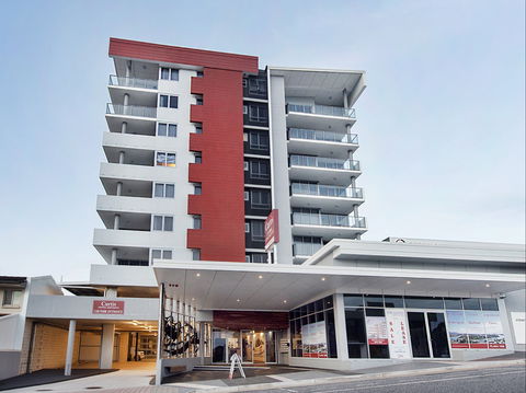Curtis Central Apartments - Accommodation Mermaid Beach 0