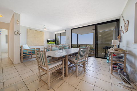 Cylinder Cove - Accommodation Mermaid Beach 2