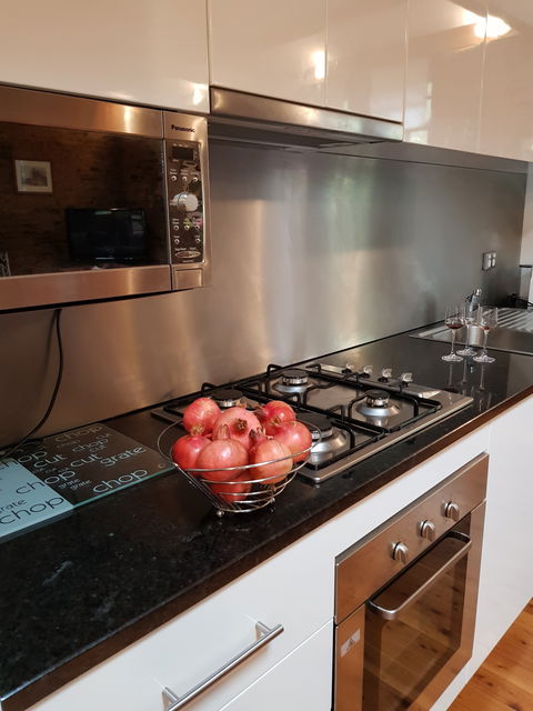 Cypress Studio - Mintaro - Accommodation Mermaid Beach 2