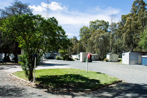 Deniliquin Car-O-Tel And Caravan Park - Accommodation Mermaid Beach 0