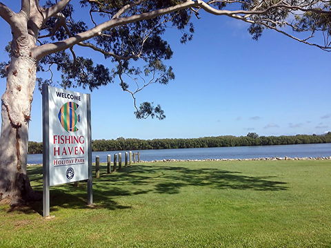 Fishing Haven Holiday Park - Accommodation Mermaid Beach 0