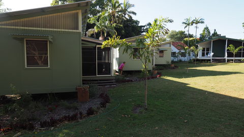 Gindabara - Accommodation Mermaid Beach 2
