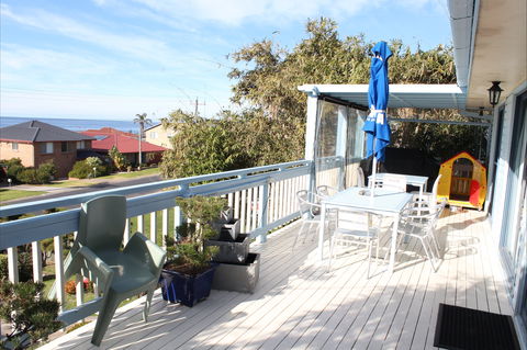 Golf At Glasshouse Rocks - Accommodation Mermaid Beach 2