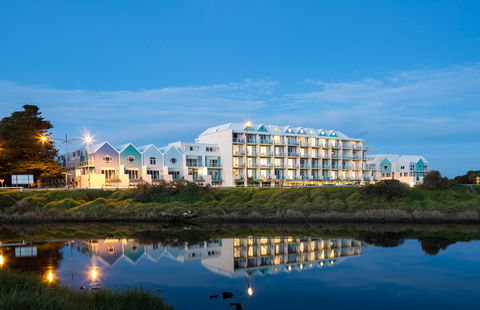 Lady Bay Resort - Accommodation Mermaid Beach 1