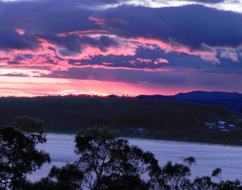 Longbeach Clifftop Retreat - Accommodation Mermaid Beach 0