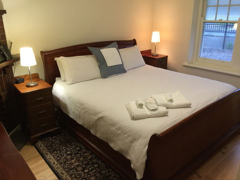 MacDonnell House, Naracoorte - Accommodation Mermaid Beach 1