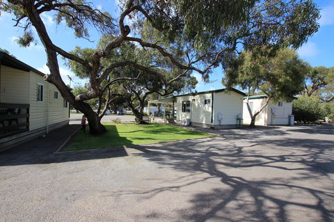 Minlaton Caravan Park - Accommodation Mermaid Beach 2