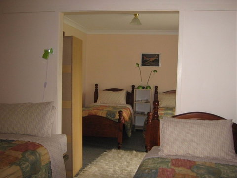 Narromine Aerodrome Tourist Park And Motel - Accommodation Mermaid Beach 1